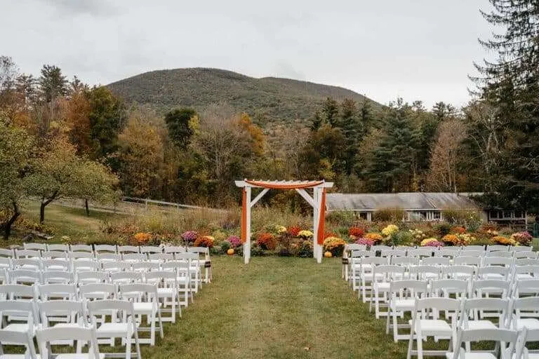Outdoor wedding venue | Love in Focus Studio