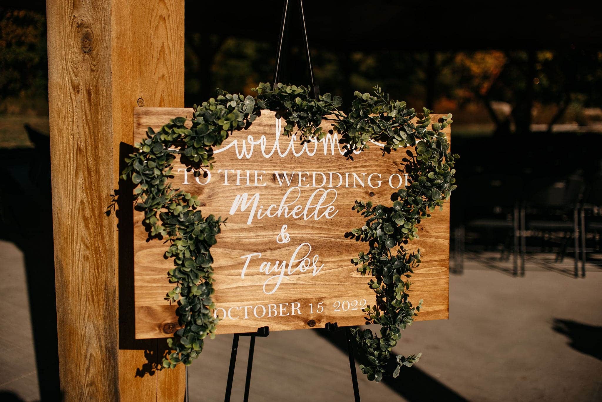 Welcome sign for the newly wed | Love in Focus Studio